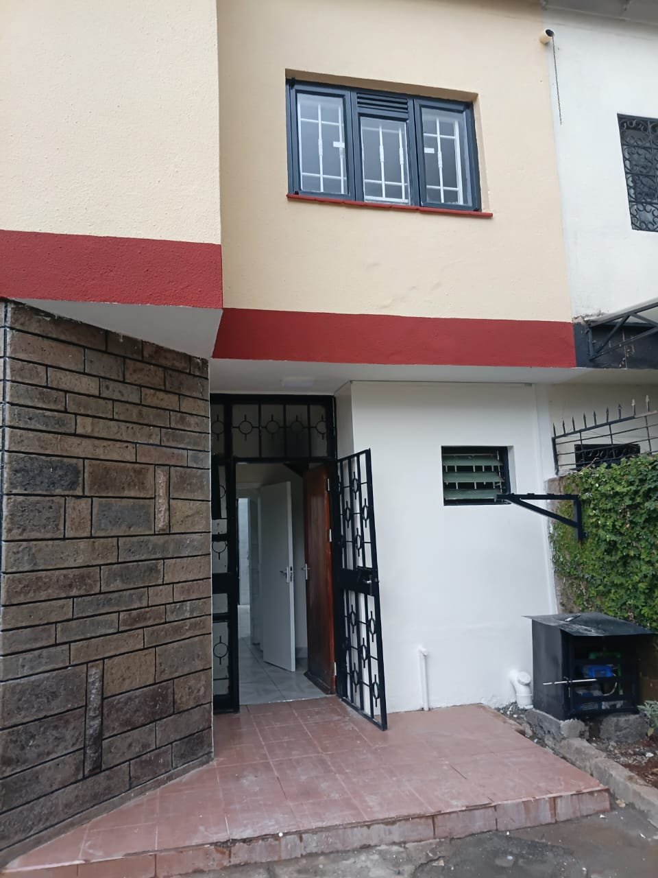4Bedroom+Dsq Massionate in Langata Dam estate (14)