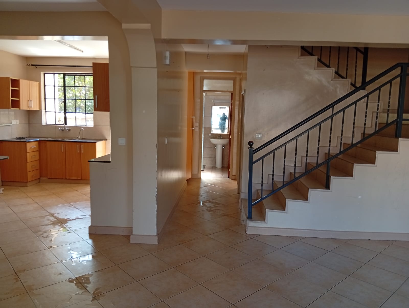 4Br Maisonette + DSQ To Let in Ruiru (10)